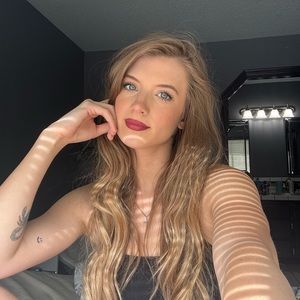 Meet your Posher, Ally